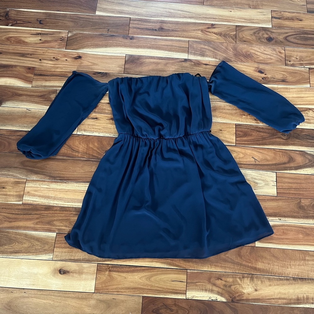 Little blue dress